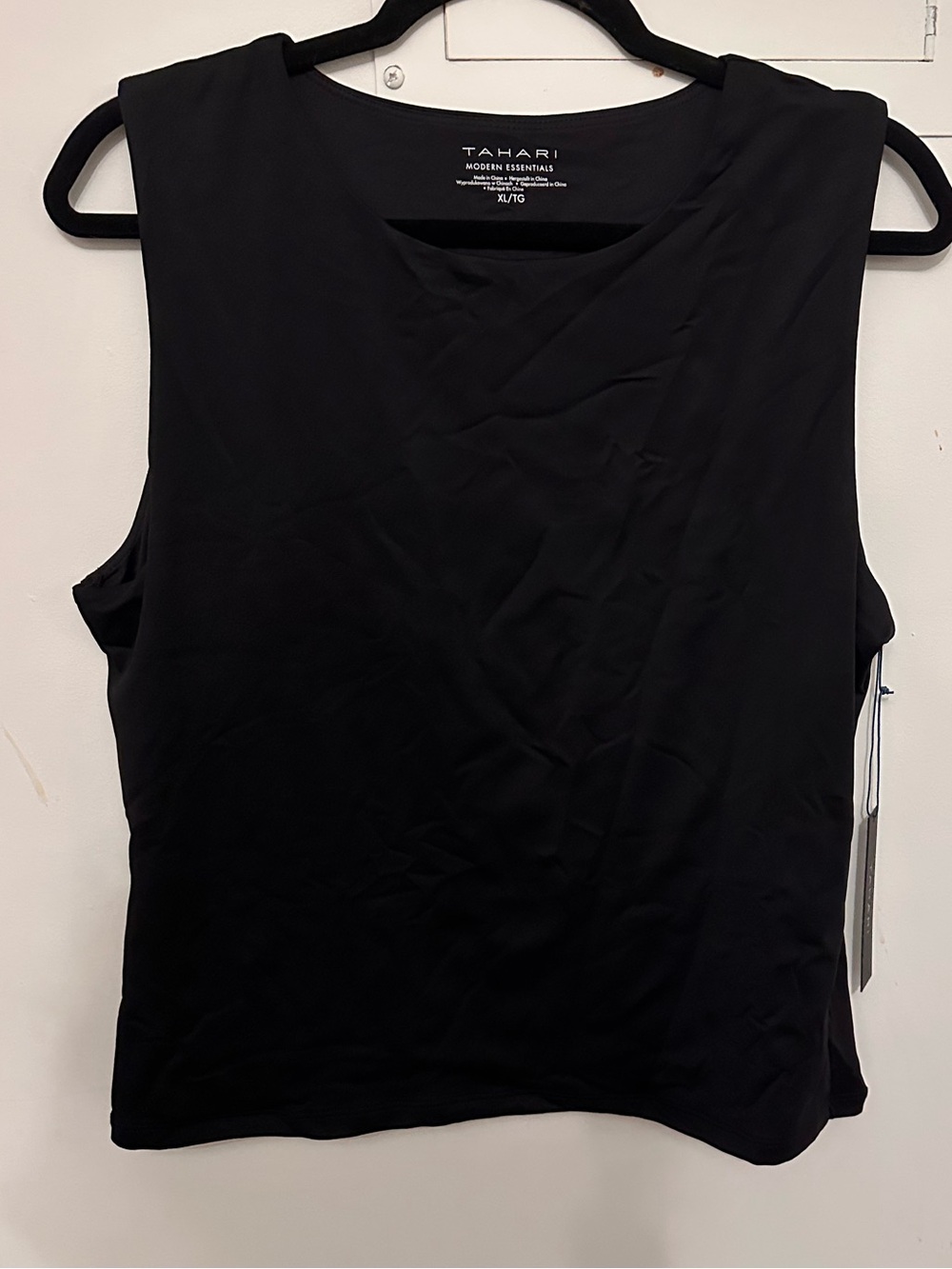 Tahari Black Sleeveless Crewneck Tank Modern Essential NWT